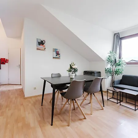 Feworld Living - Lejlighed Linz