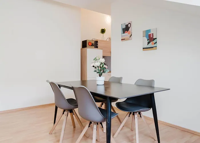 شقة Feworld Living -